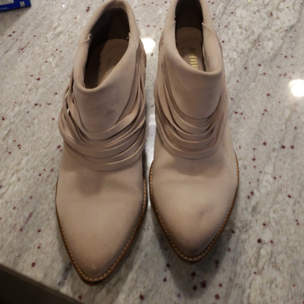 MTNG booties distressed